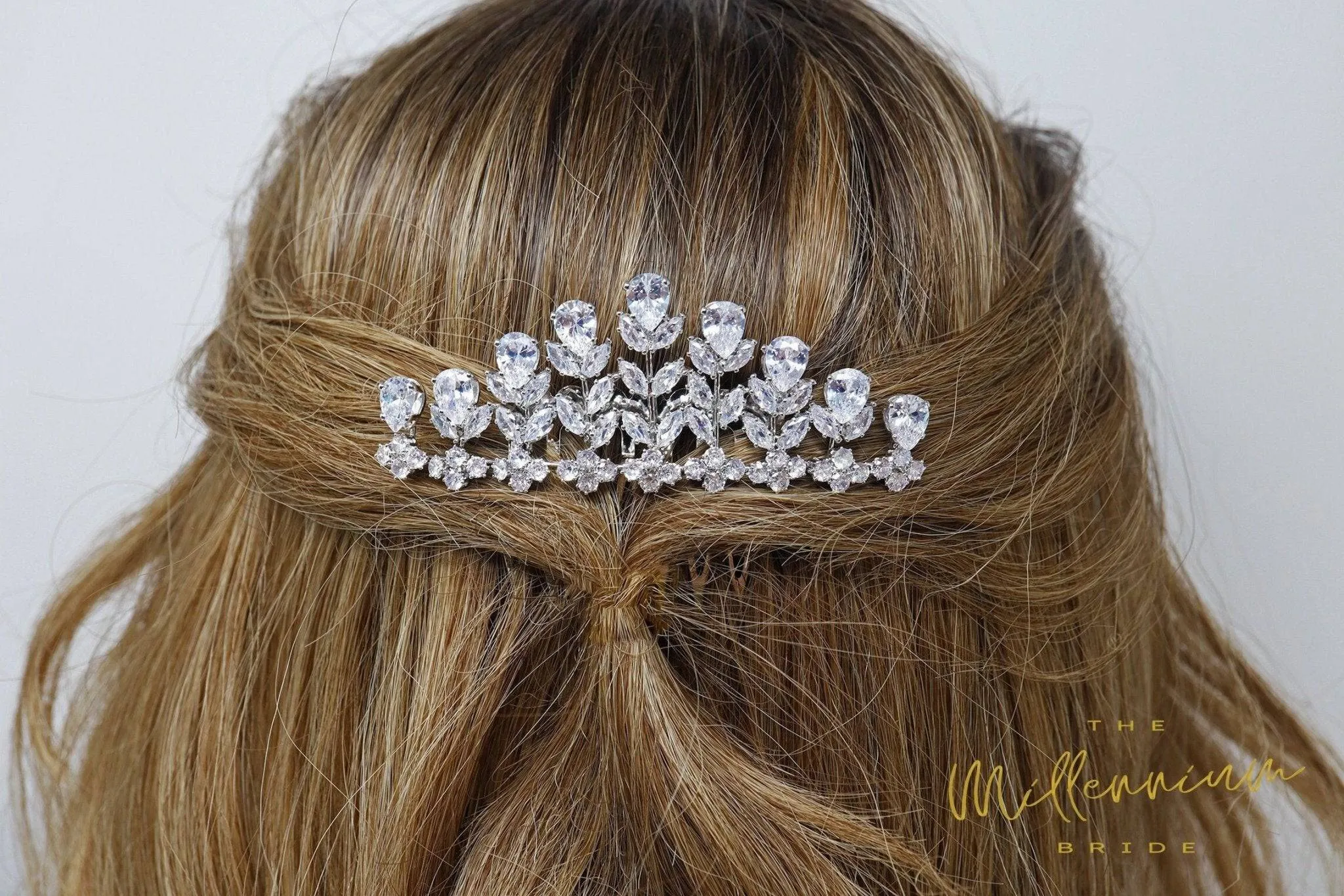 Cubic Zirconia, Diamond Rose Vine Leaves Bridal Hair Comb, Bridal Hair Accessories, Wedding Hair Accessory, Bridal Hair Comb.