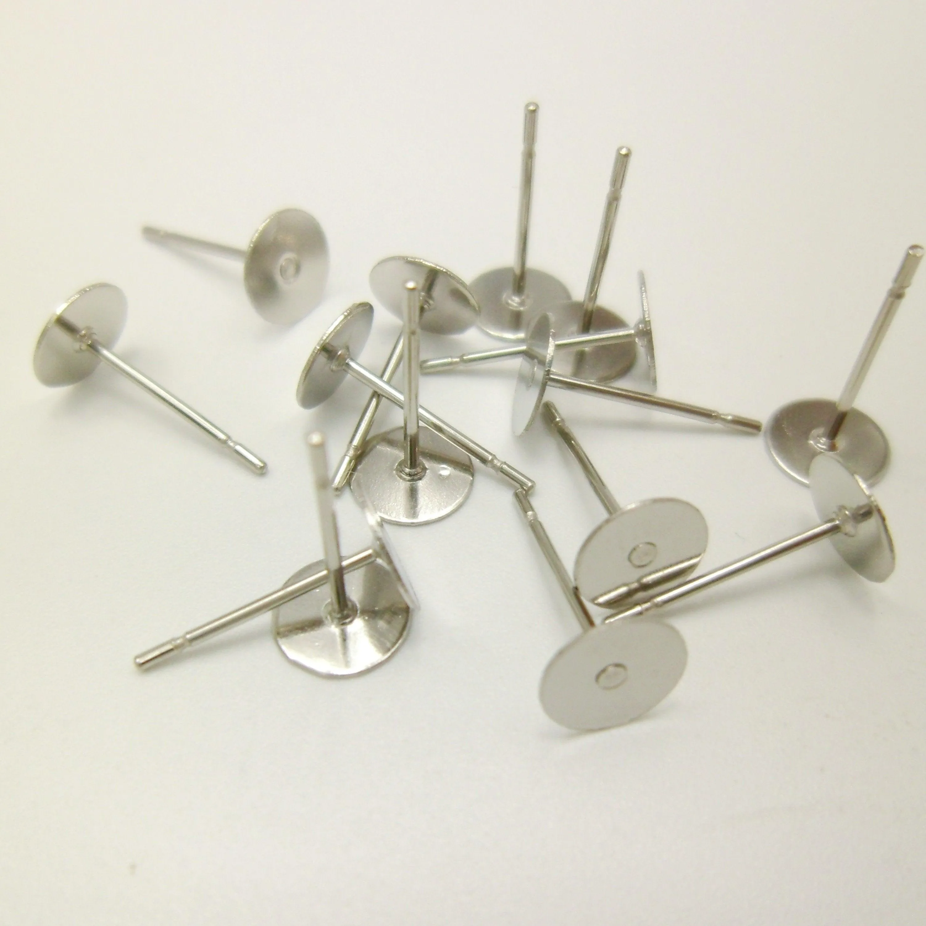 Ear Stud, Flat 6mm 10 pr