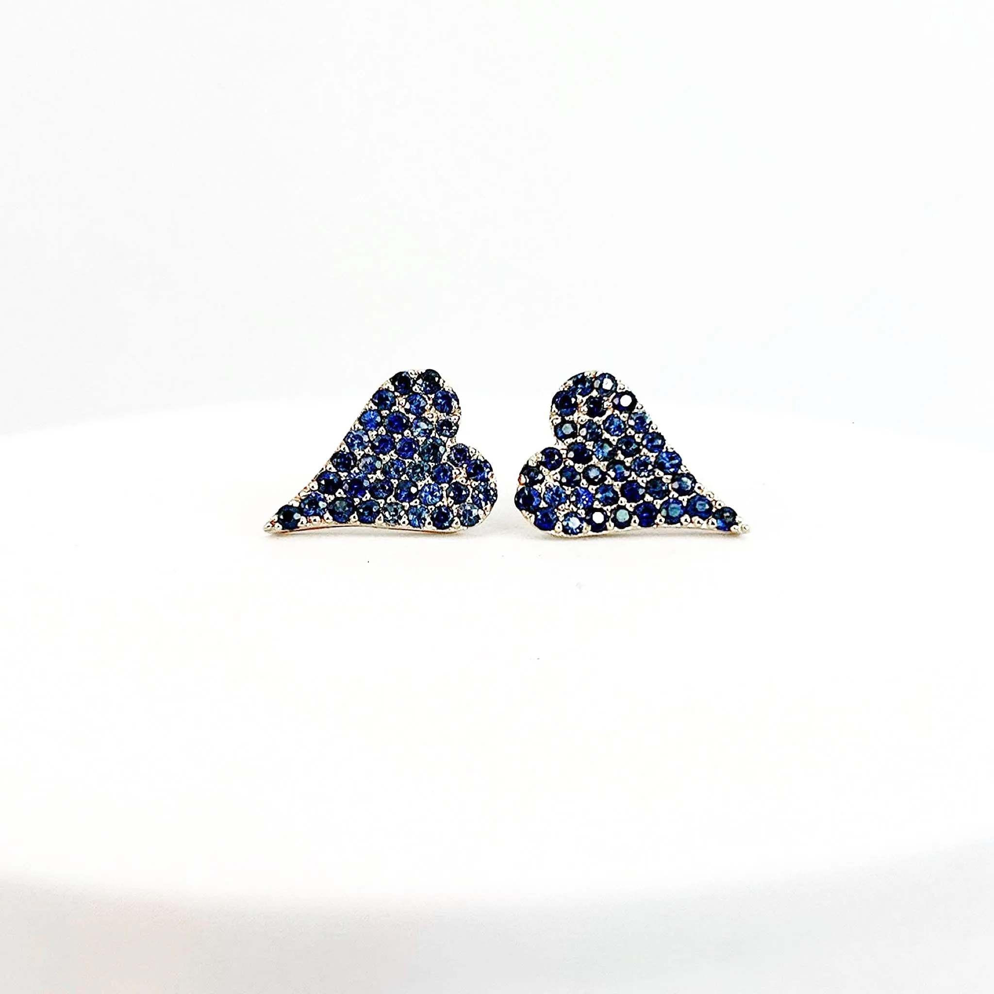 #LVNA2024 | Blue Sapphire Heart Stud Gemstones Diamond Earrings 18kt