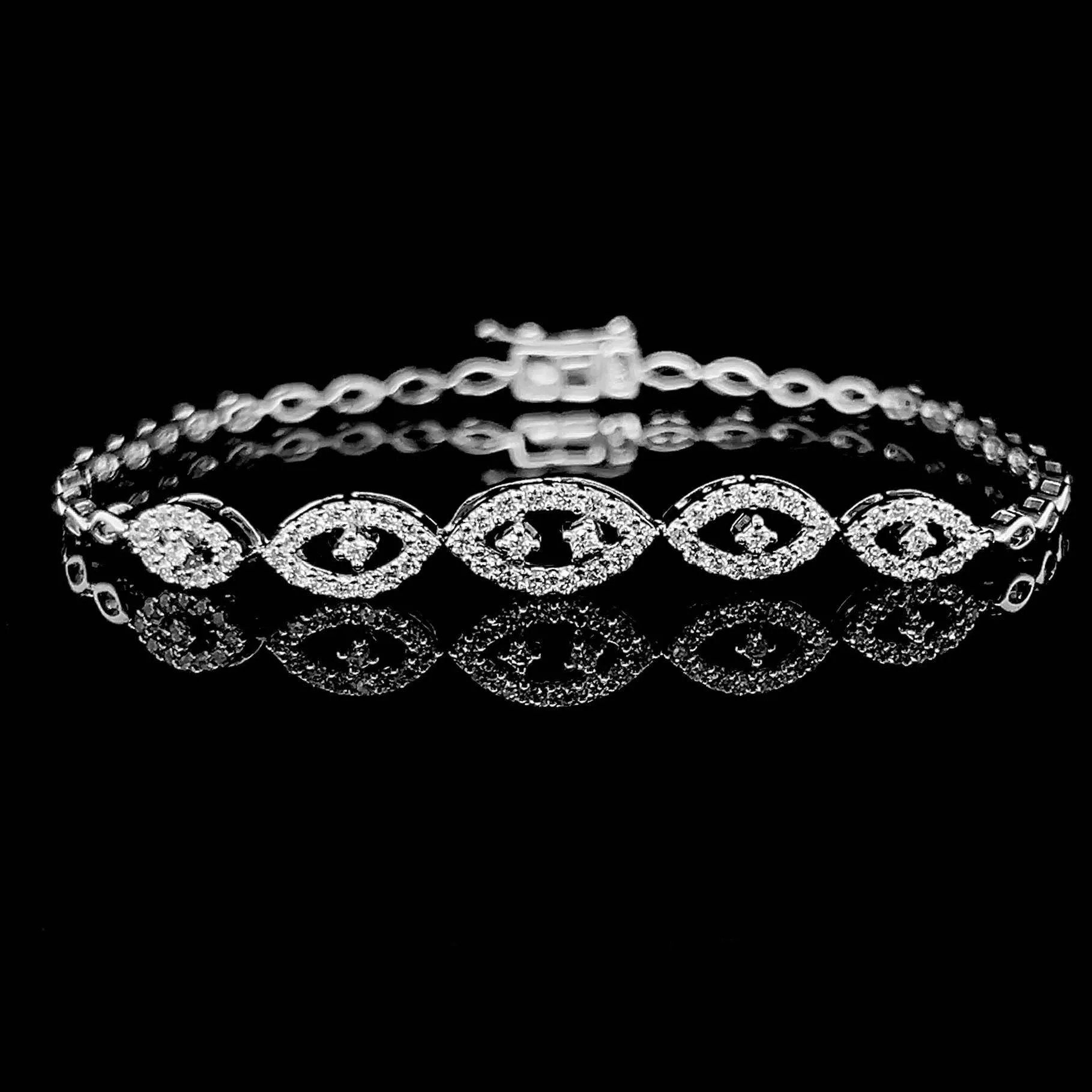 #LVNA2024 | Eye Chain Diamond Bracelet 18kt