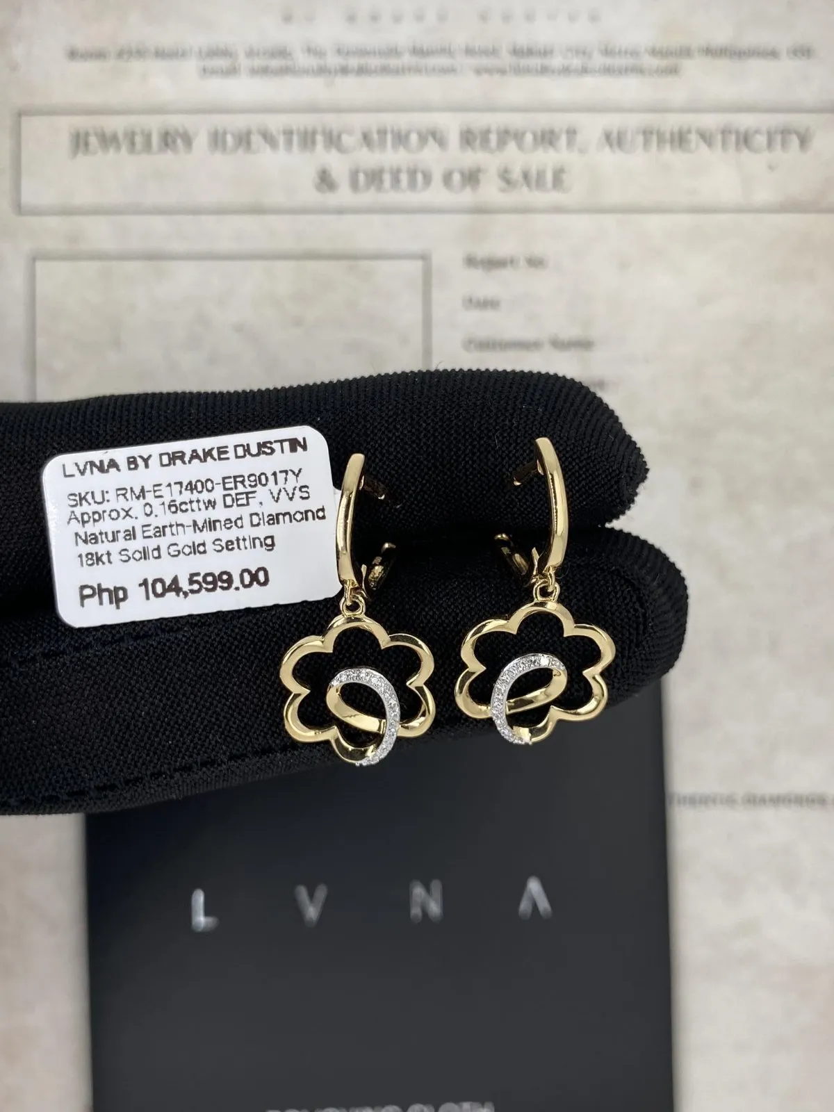 #LVNA2024 | Golden Twist Leaf Floral Dangling Diamond Earrings 18kt