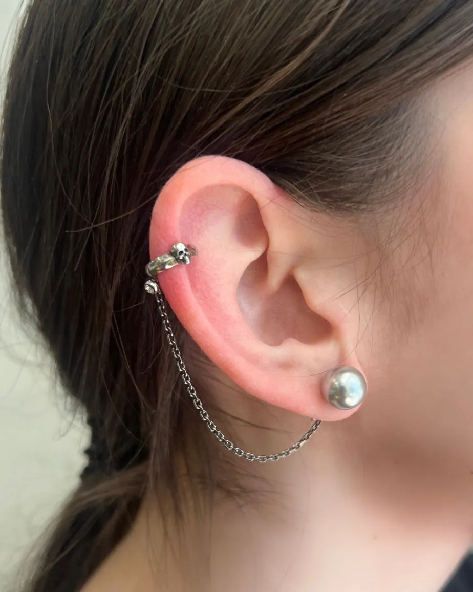 Pearl N Skull Ear Cuff, Silver