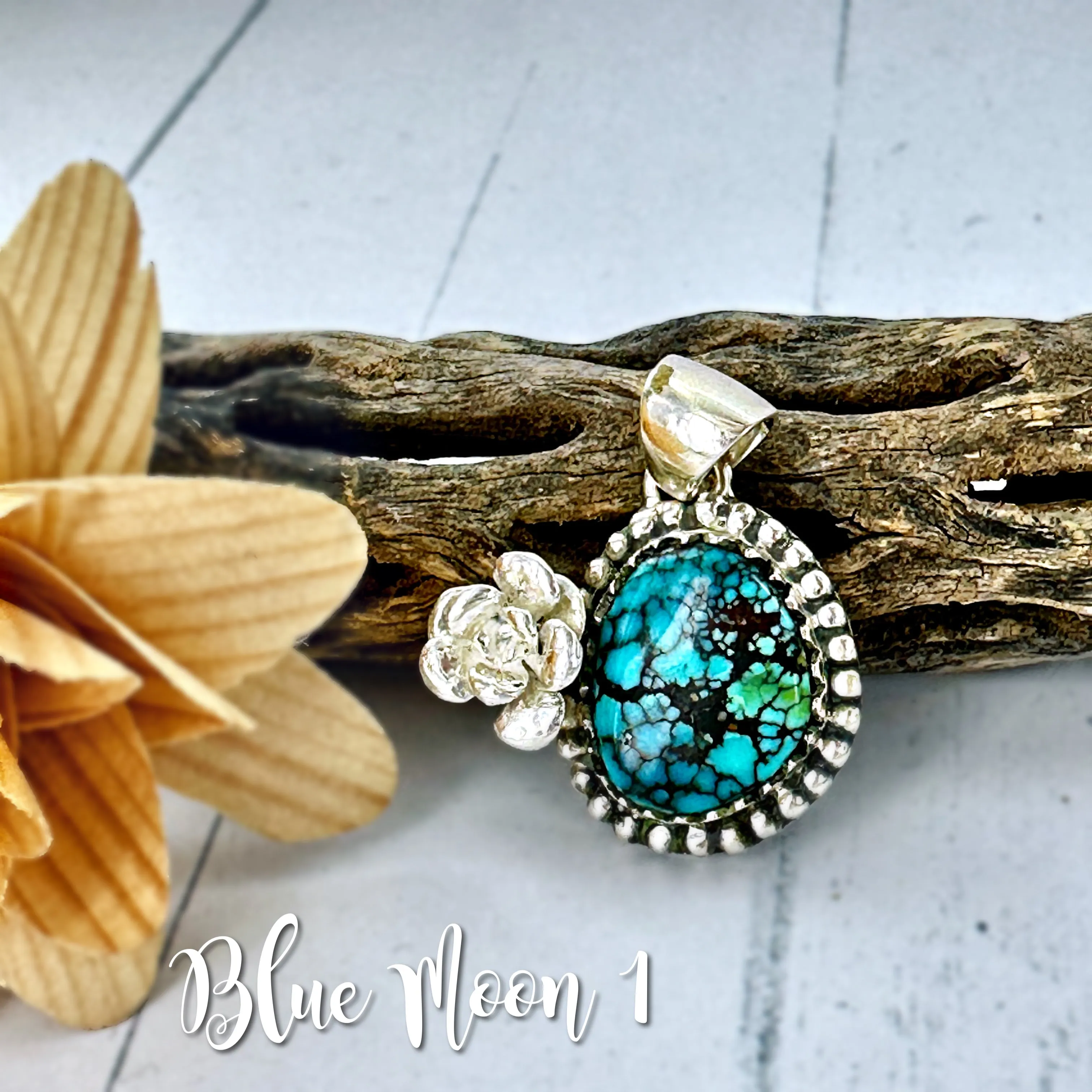 Turquoise & Succulents Pendant